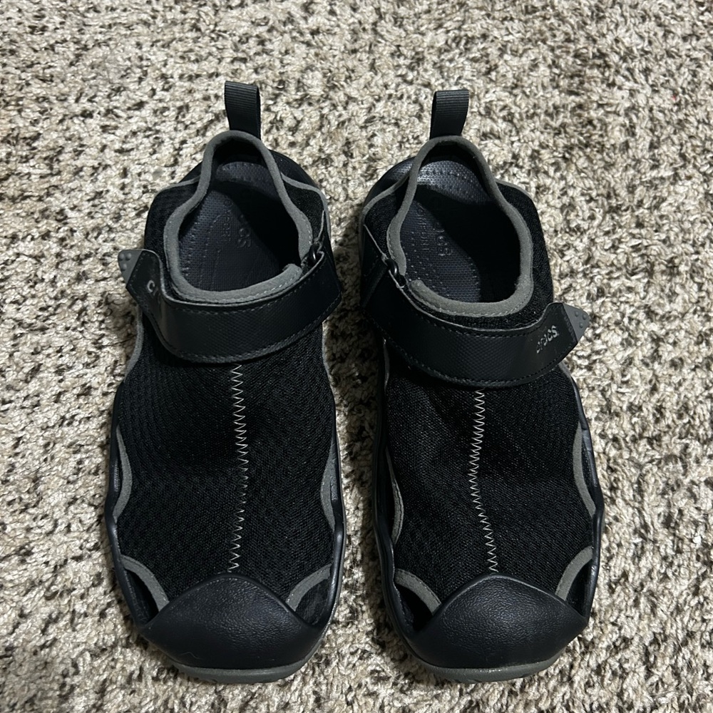 Womens Black and Gray Shoes
